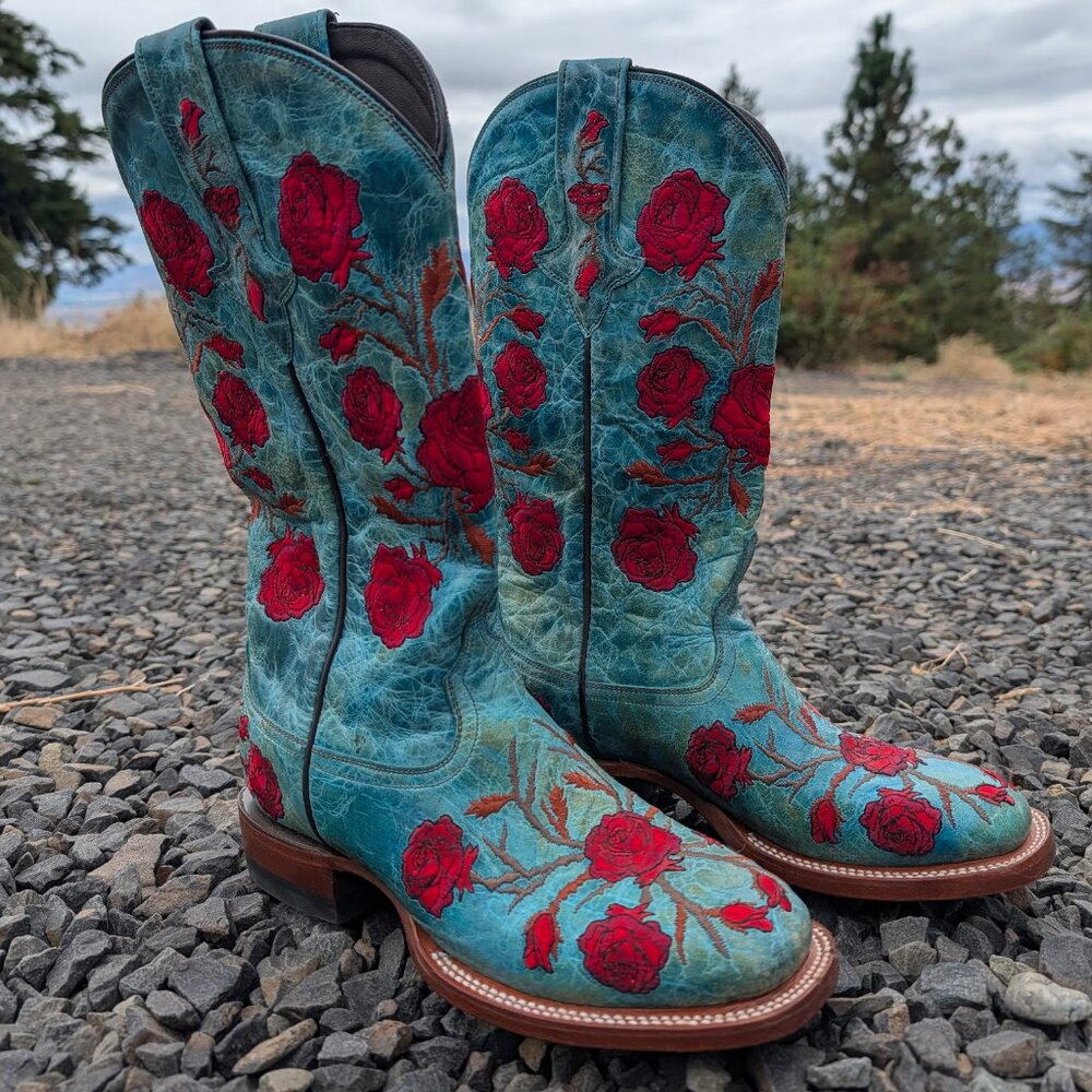 Lucchese 8.5 Turquoise Rose Embroidered Western Cowgirl Boot - Never Worn!